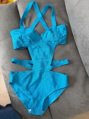 Blue Strappy Women’s One-Piece Bikini